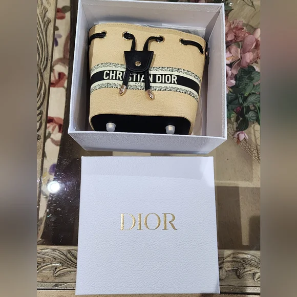 Dior GWP Beige and Black Mini Bucket Bag - Picture 3 of 4